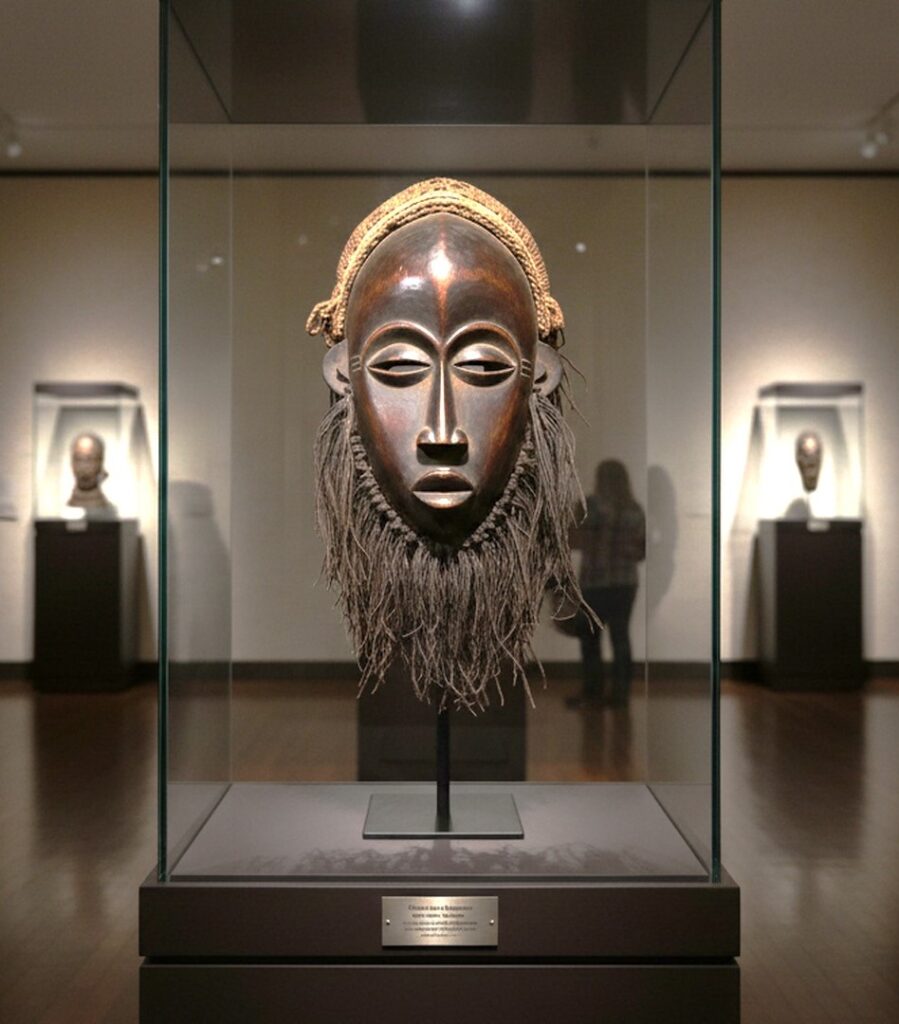 decorative mask stand